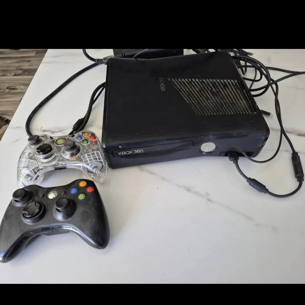 Xbox 360 Console Bundle with Games